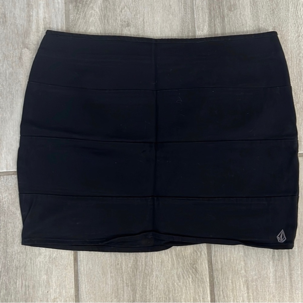 Volcom Black Skirt Size 5